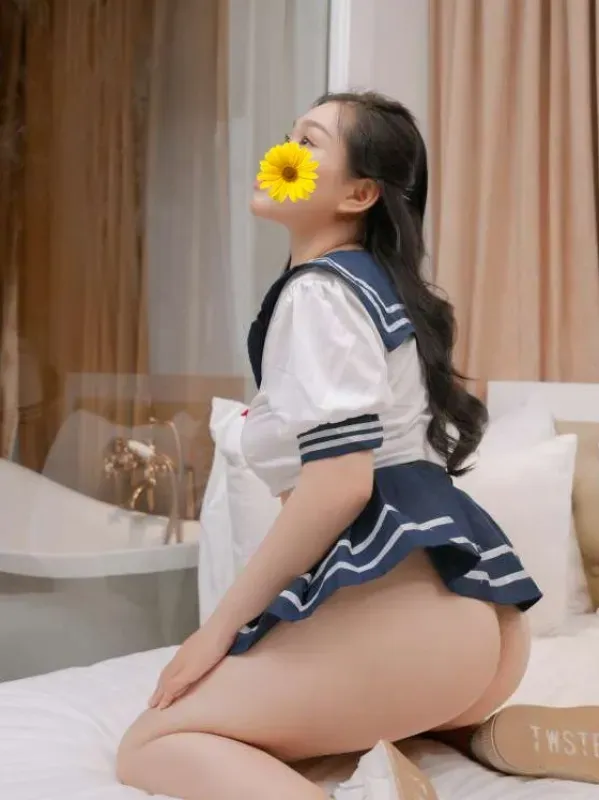 (Ngừng phục vụ)QUỲNH MY - Chịt Bao Phê, Đảm Bảo Sướng Tê Người - Gái gọi 777